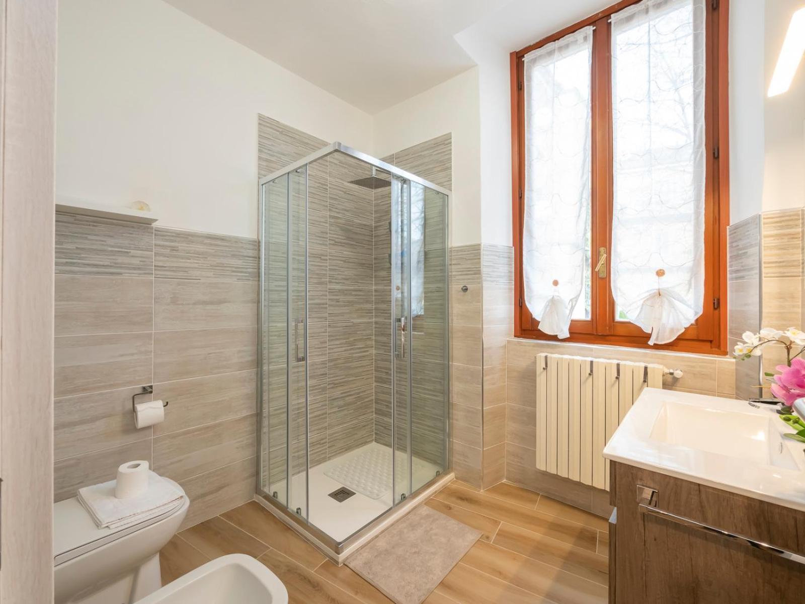 B&B La Ringhiera - Meda 43 Milánó Kültér fotó
